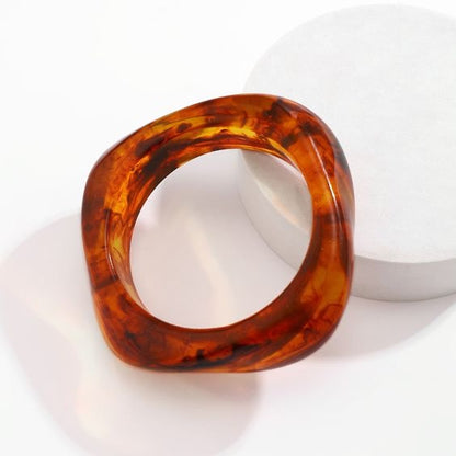 Hazel brown bangle