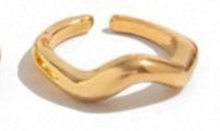 Gold chunky ring