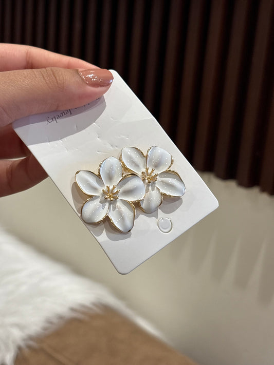 White flower earrings