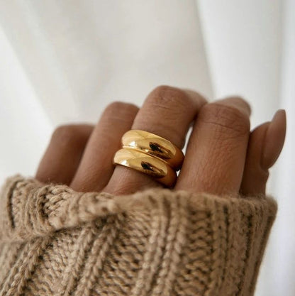 Double dome gold ring